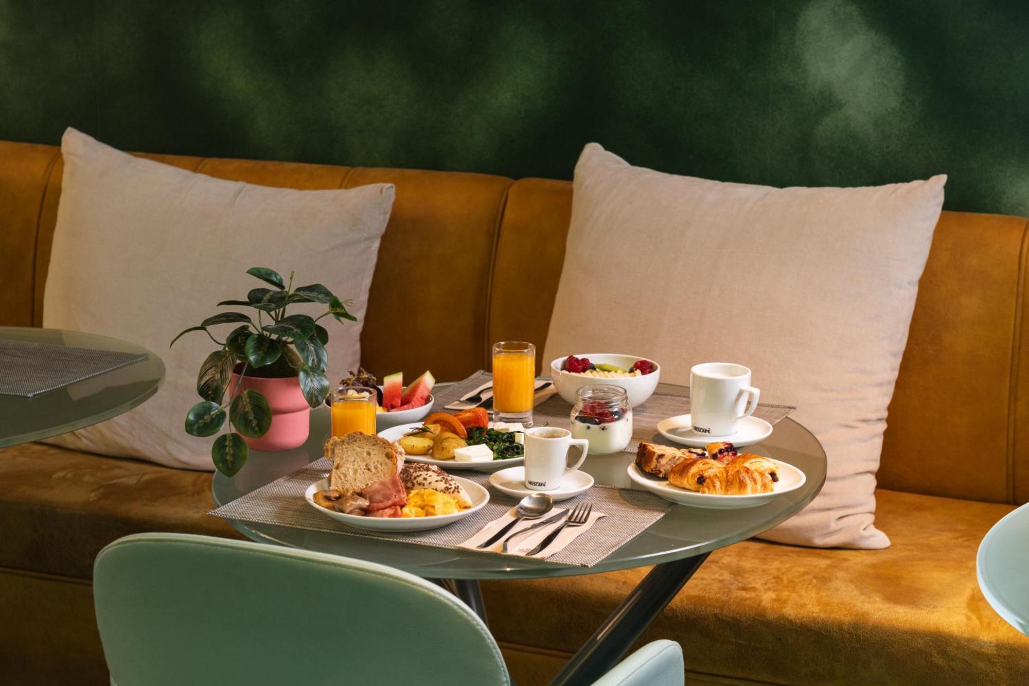 Wc By The Beautique Hotels Lisbon Bagian luar foto